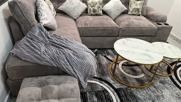 Deluxe-Apartment, Stadtblick | Wohnbereich