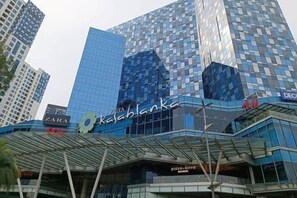Exterior - Padi Suites Casa Grande, 2BR Apartment Direct Mall Access (South Jakarta)