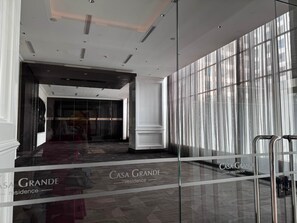 Spa - Padi Suites Casa Grande, 2BR Apartment Direct Mall Access (South Jakarta)