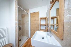 Bathroom - Da di Ar Mor - À 10 min de la plage en voiture (Locmiquélic)