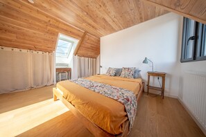 4 bedrooms, iron/ironing board, free WiFi - Da di Ar Mor - À 10 min de la plage en voiture (Locmiquélic)