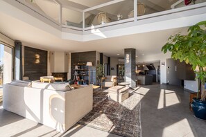 Lobby - Villa Dolce Vita - Piscine, jacuzzi et vue panoramique (Annecy-le-Vieux)
