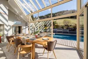 Dining - Villa Dolce Vita - Piscine, jacuzzi et vue panoramique (Annecy-le-Vieux)