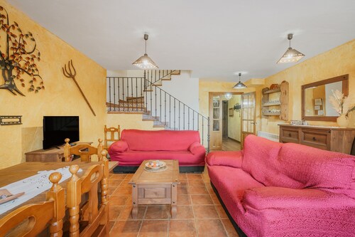 Rural House 'Casas Rurales Las Eras II B' with Mountain Views, Private Terrace and Balcony