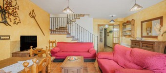 Rural House 'Casas Rurales Las Eras II B' with Mountain Views, Private Terrace and Balcony