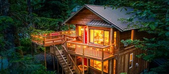 Artful Woodland Cabin Retreat- Mt. Hood Getaway