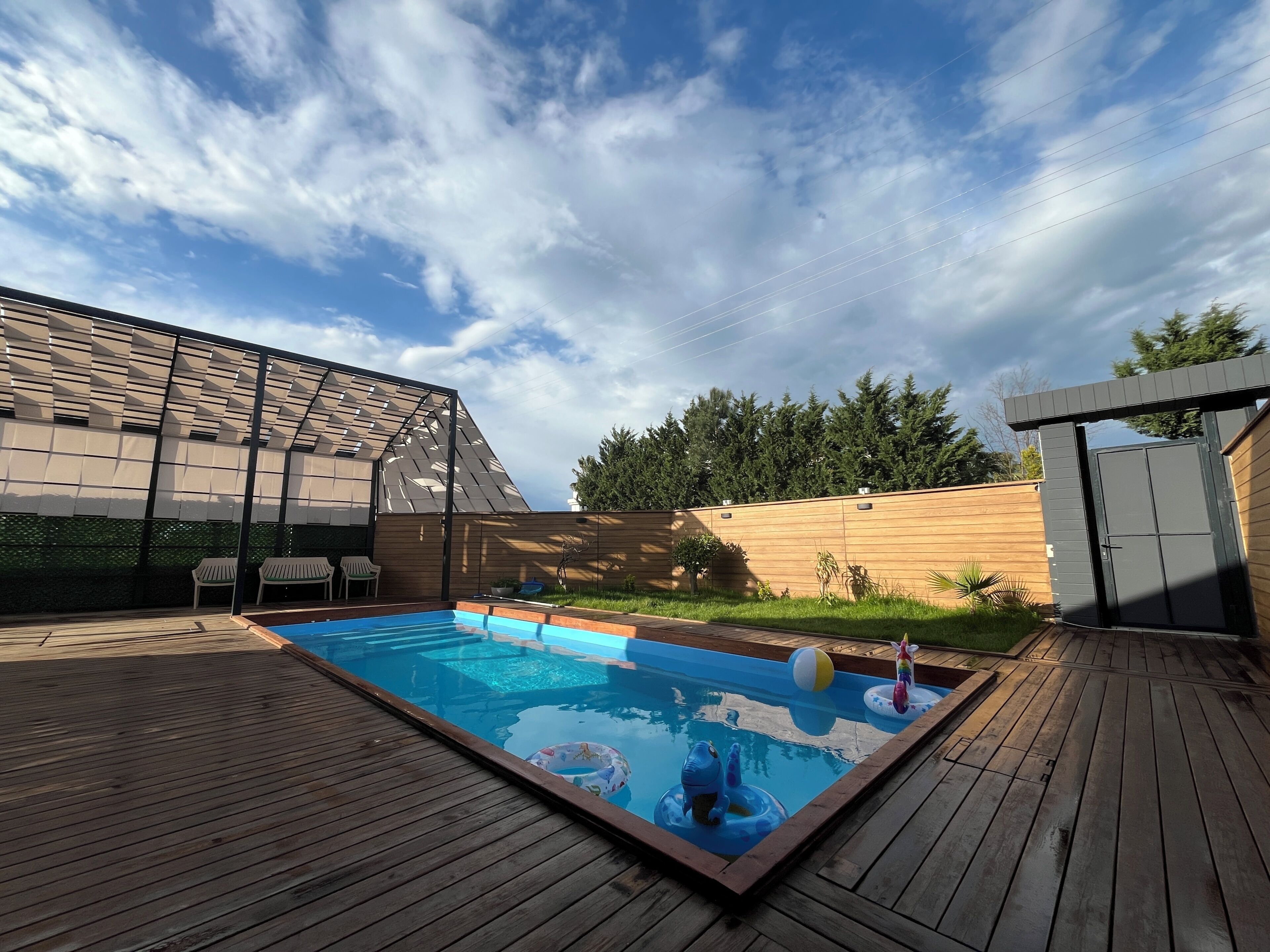 Deluxe villa, uitzicht op zwembad | Zwembad | 2 buitenzwembaden