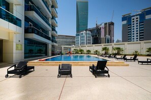 Pool - Vogue | Al Safeer Business Bay close to Downtown Burj Khalifa | Dubai Mall (Dubai)
