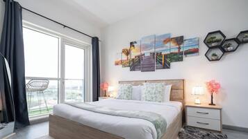Luxury Studio, Balcony, City View | Egyptian cotton sheets, premium bedding, in-room safe
