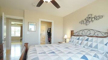 4 bedrooms, iron/ironing board, travel cot, WiFi
