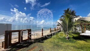 On the beach, white sand - Prime Beach Tamandaré (Tamandaré)