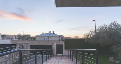 Exclusive chalet! with BBQ, wine cellar, cinema and large areas to enjoy in group.