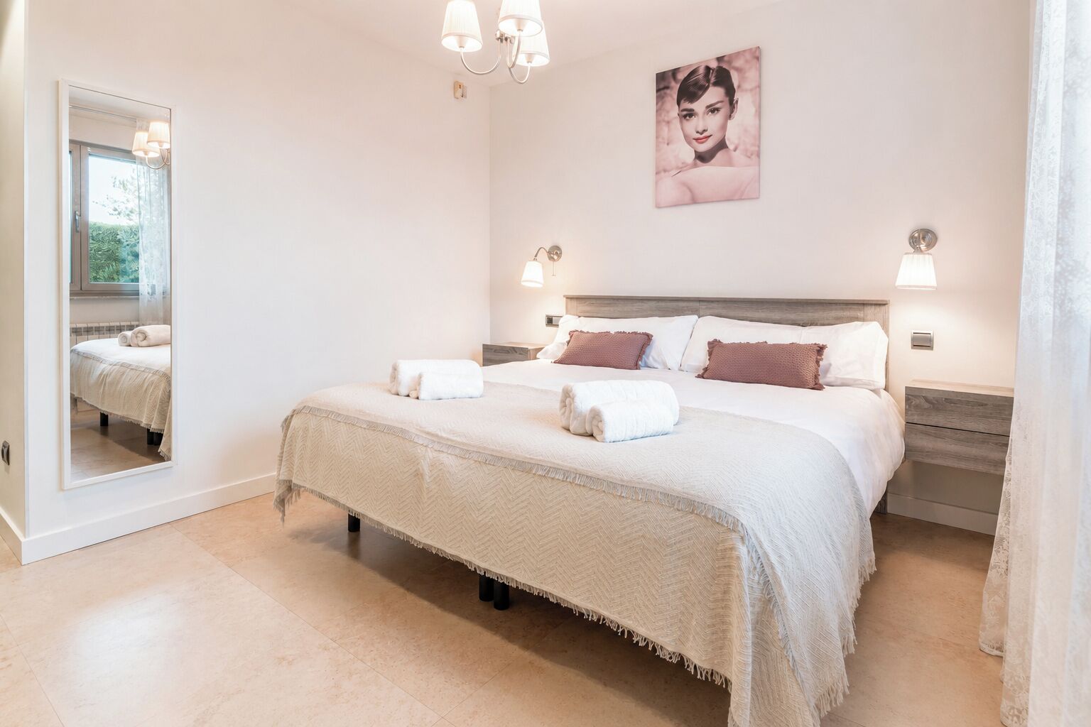 6 dormitorios, tabla de planchar con plancha, wifi y ropa de cama