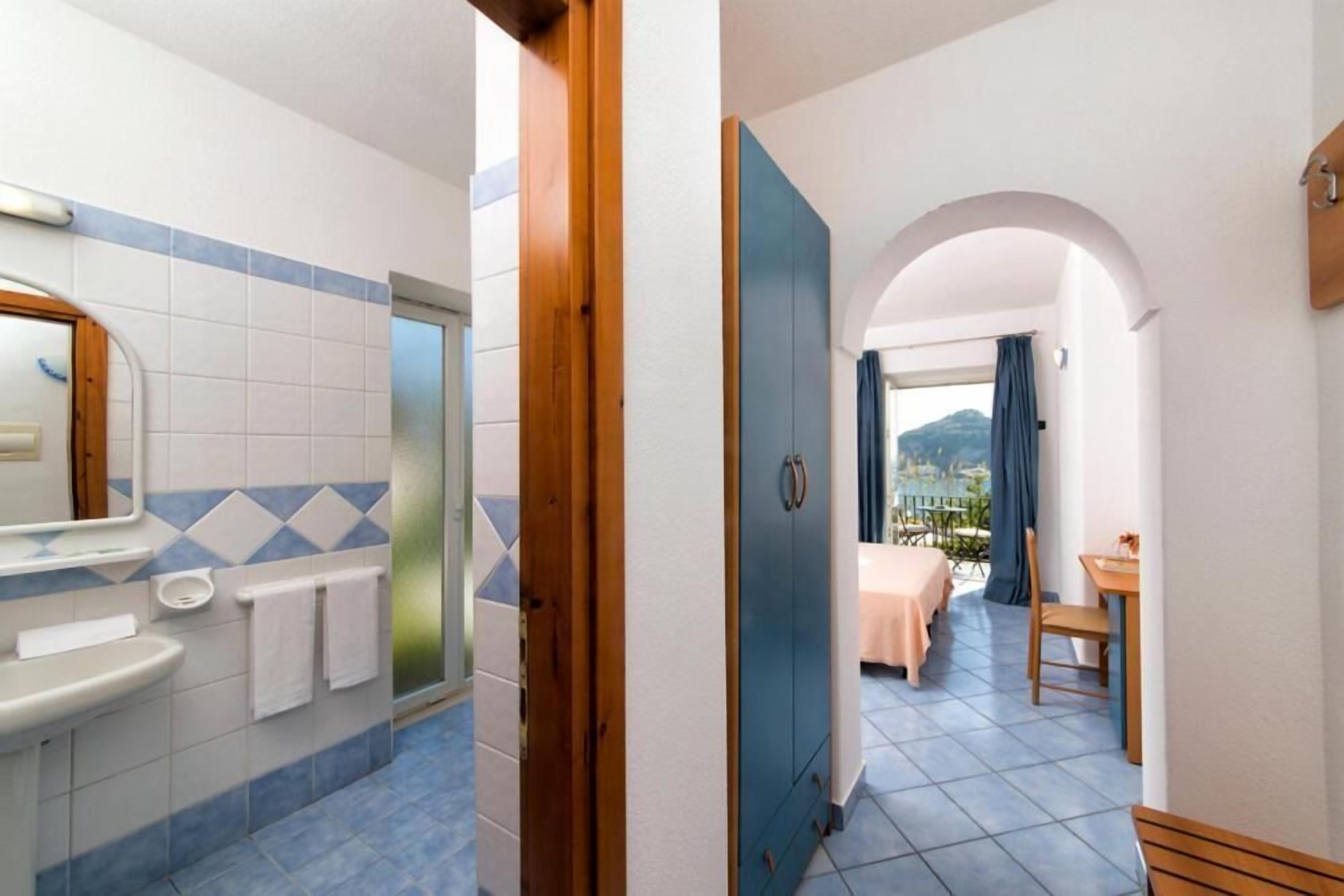 Superior-Doppel- oder -Zweibettzimmer