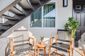 Terrace/patio - Pacific Beach Escape with Central AC & King Beds! (San Diego)