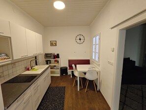 Private kitchen - Vrbo Property (Graz)