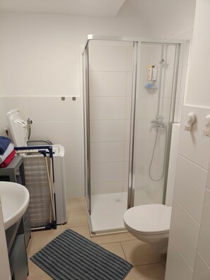 Bathroom - Vrbo Property (Graz)