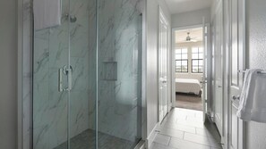 Bathroom - Landing | Chic 1BD, Game Room, Rooftop Lounge (Houston)