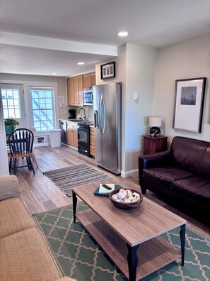 Living area - Fabulous 3 BR, 2 full bath with all amenities ON THE SAND on Salisbury Beach (Salisbury)