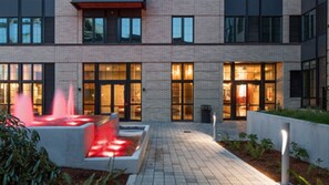 Exterior - Landing | Modern 1BD, Clubhouse, Rooftop Lounge (Portland)