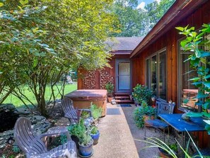 Terrace/patio - The Yarborough Ranch is a spacious private retreat located in Lebanon, TN. (Lebanon)