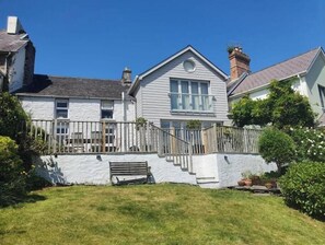 Exterior - Historic Riverside Retreat in Pembrokeshire – Princess House on the River Teifi (Saint Dogmaels)