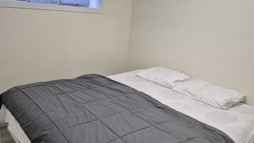 1 bedroom, iron/ironing board, WiFi