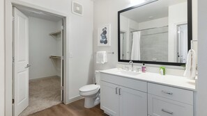 Bathroom - Landing | Stylish 1BD, Pool, Gym (Austin)
