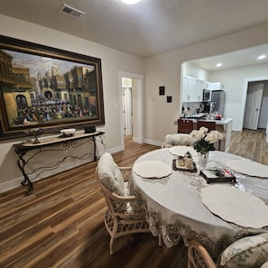 Dining - Charming 3-bedroom house with AC in beautiful Abilene (Abilene)