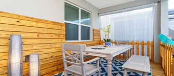 Lakefront 9 Bedroom Villa: Arcade, Themed Rooms, Lazy River