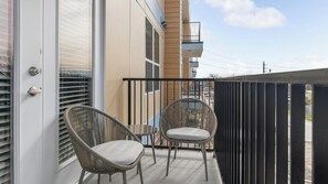 Property grounds - Landing | Incredible 2BD, Clubhouse, Pool (Garland)