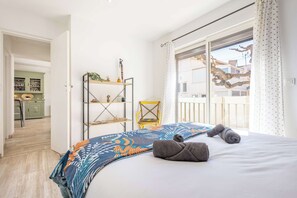 2 bedrooms, iron/ironing board, WiFi, bed sheets - La Belle Valrassienne Renovated house (Valras-Plage)