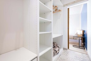 2 bedrooms, iron/ironing board, WiFi, bed sheets - La Belle Valrassienne Renovated house (Valras-Plage)