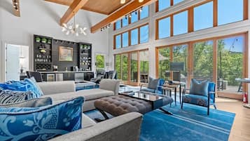 Casa de lujo, vistas al jardín | Zona de estar