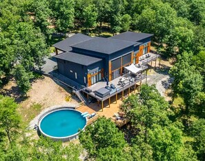 Luxury House, Garden View | Terrace/patio - Luxurious Retreat - Private Creek View (Hot Springs)