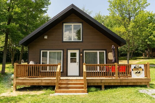 River & Miller Zoo - Louna-Nuage Shack