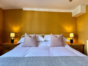 Premium Double Room, Ensuite (Room 7)