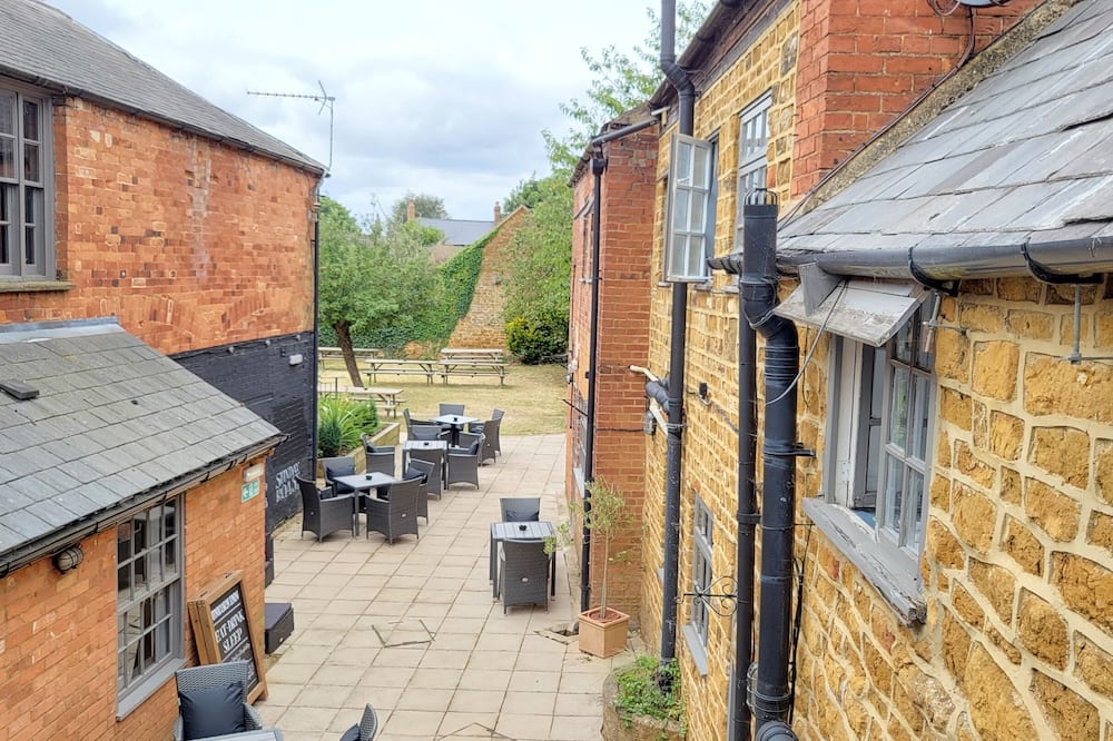 Unicorn Inn - Wardington