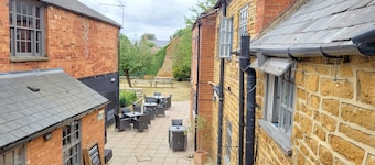 Unicorn Inn