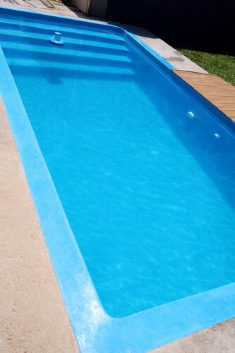 Family house with swimming pool | 10 minutes from downtown