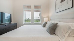 2 bedrooms, desk, iron/ironing board, WiFi - Landing | Spectacular 2BD, Game Room, Clubhouse (Orlando)