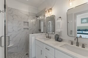 Shower, towels - Sacred Tides: Spacious 6BR Luxury Rental w/ Pri Pool & Elevator, Near Beach! (Oak Island)