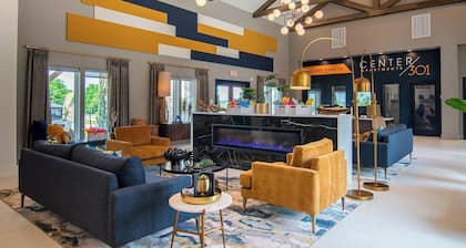 Landing | Incredible 1BD, Pool, Gym