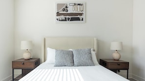 2 bedrooms, desk, iron/ironing board, WiFi - Landing | Stylish 2BD, Yoga Studio, Clubhouse (Palmetto)