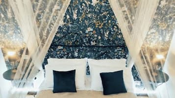 Aqua | Con stile personalizzato, con arredamento individuale, tende oscuranti