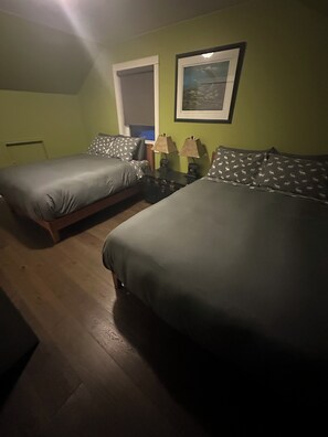 Room - Private Home on 10 Acres 12 minutes from Golden, BC. (Blaeberry)