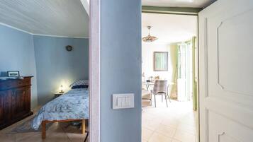 1 bedroom, iron/ironing board, free WiFi