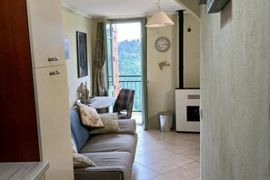 Living area - Casa Martino Bajardo (Bajardo)