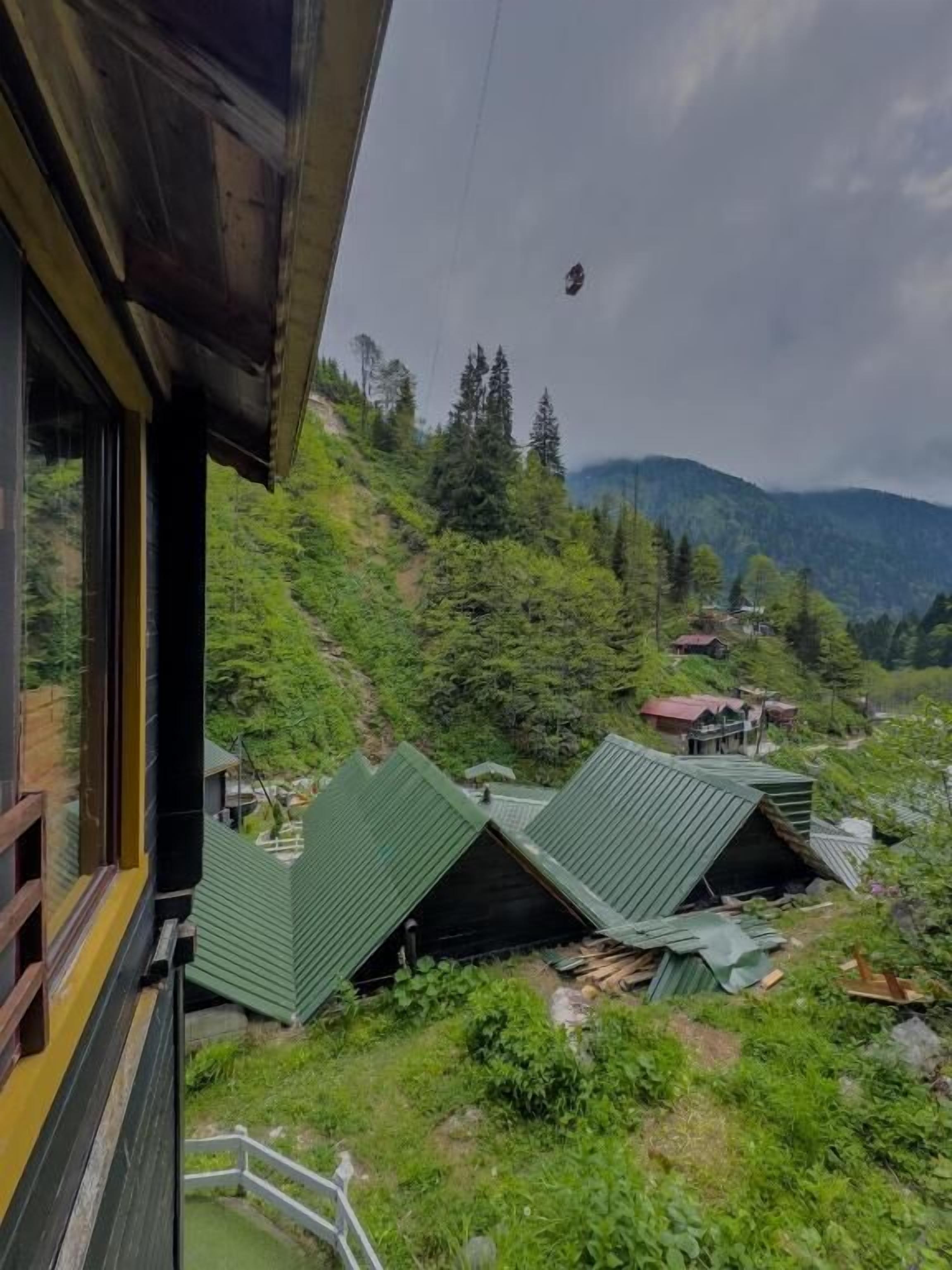 Luxury Bungalow, River View | Property grounds