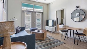 Smart TV - Landing | Chic 1BD, Clubhouse, Pool (San Antonio)